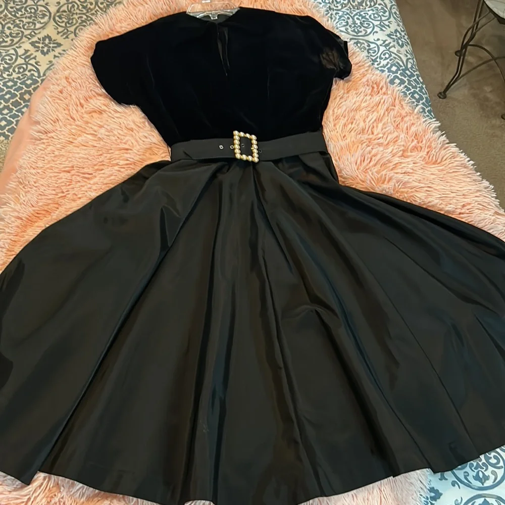 Vintage 1940’s velveteen top and taffeta wide skirt black dress. - Picture 1 of 8